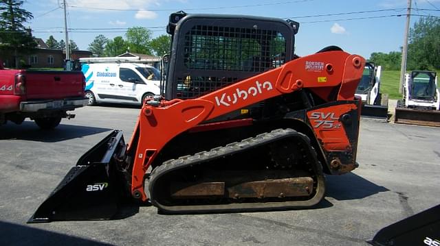 Image of Kubota SVL75-2 equipment image 2