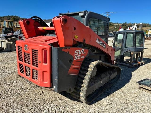 Image of Kubota SVL95-2S equipment image 4