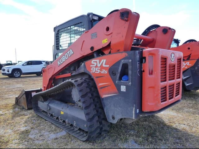 Image of Kubota SVL95-2S equipment image 2