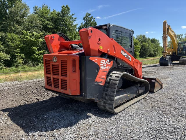 Image of Kubota SVL95-2S equipment image 2