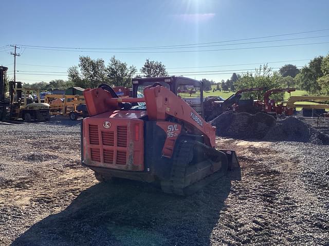 Image of Kubota SVL95-2S equipment image 4