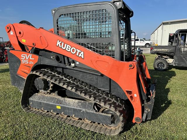 Image of Kubota SVL95-2S equipment image 2