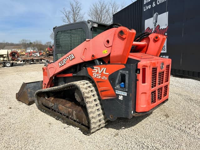 Image of Kubota SVL95-2S equipment image 1