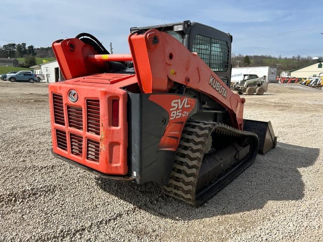 Image of Kubota SVL95-2S equipment image 3