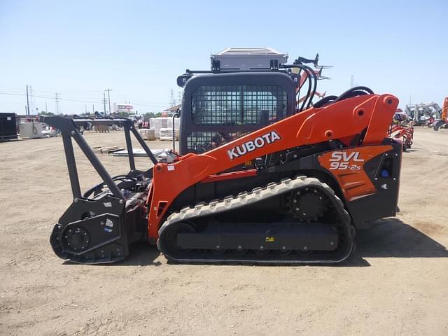 Image of Kubota SVL95-2S equipment image 4