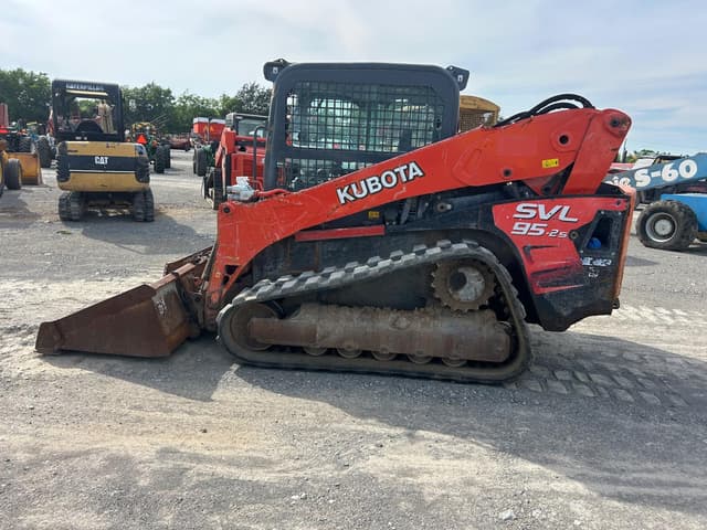 Image of Kubota SVL95-2S equipment image 4