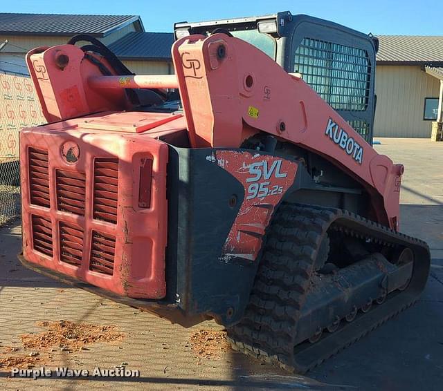 Image of Kubota SVL95-2S equipment image 4