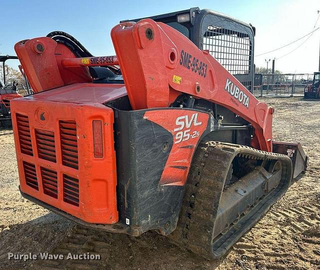 Image of Kubota SVL95-2S equipment image 4