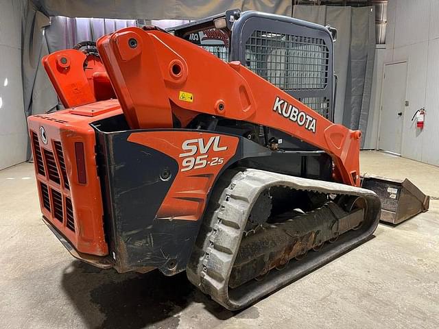 Image of Kubota SVL95-2S equipment image 4