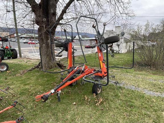 2019 Kubota TE4052T Equipment Image0