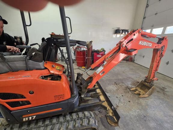 Image of Kubota U17 equipment image 3