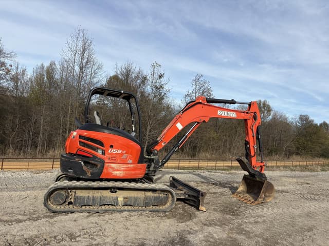 Image of Kubota U55-4 equipment image 3