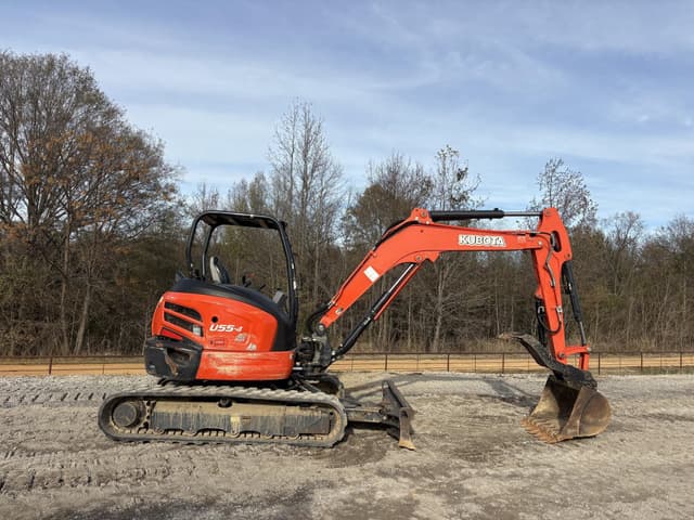 Image of Kubota U55-4 equipment image 4
