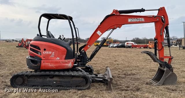 Image of Kubota U55-4 equipment image 3