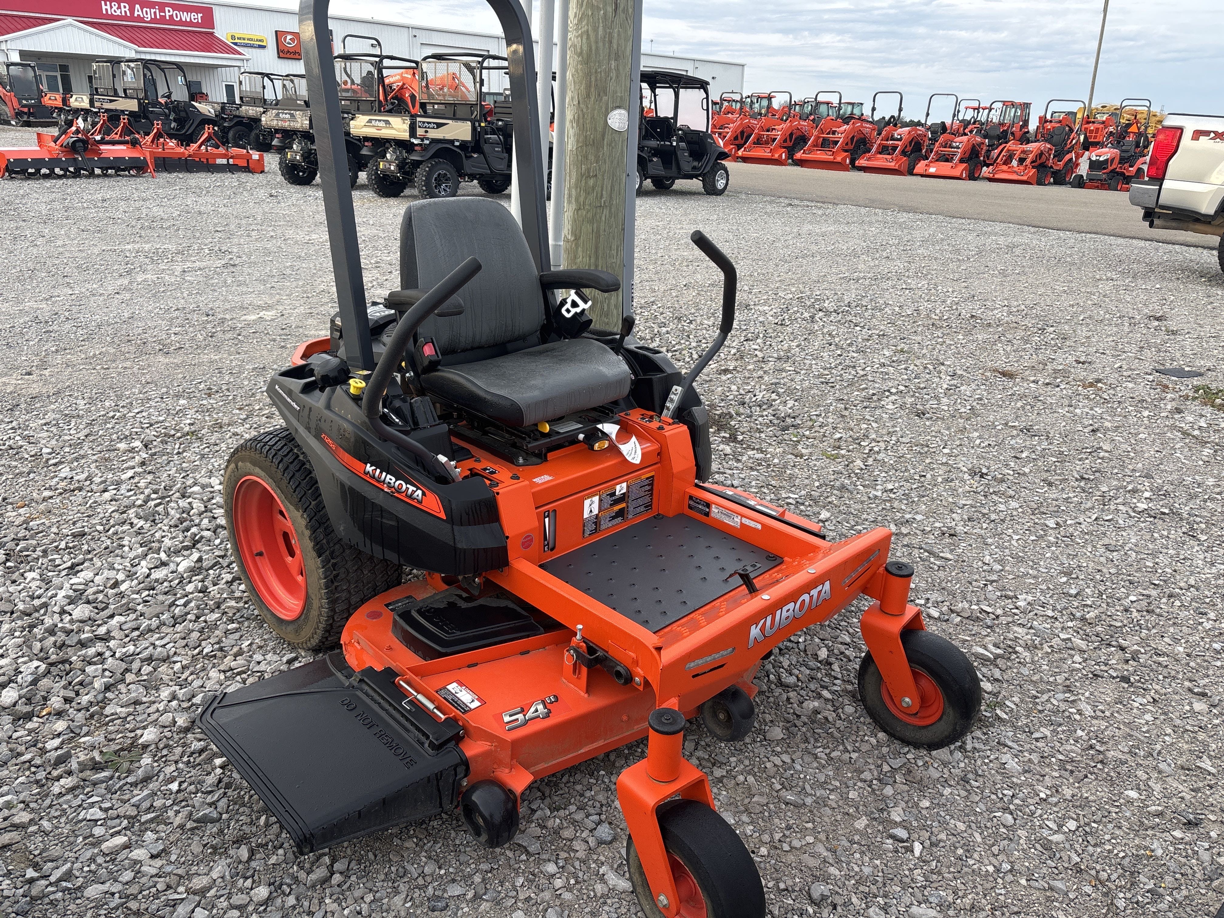 2019 Kubota Z125S Equipment Image0