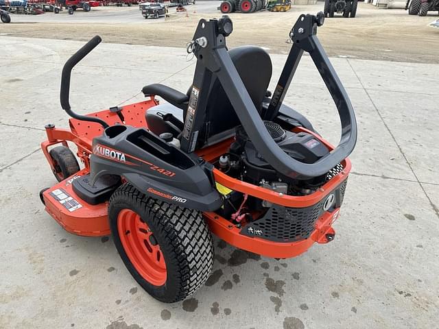 Image of Kubota Z421KW equipment image 4