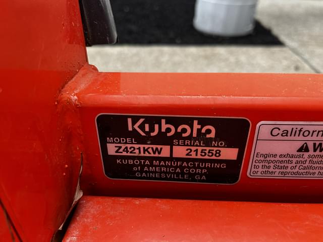 Image of Kubota Z421KW equipment image 1