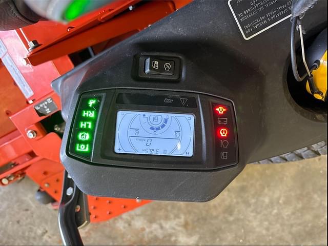 Image of Kubota Z781i equipment image 4