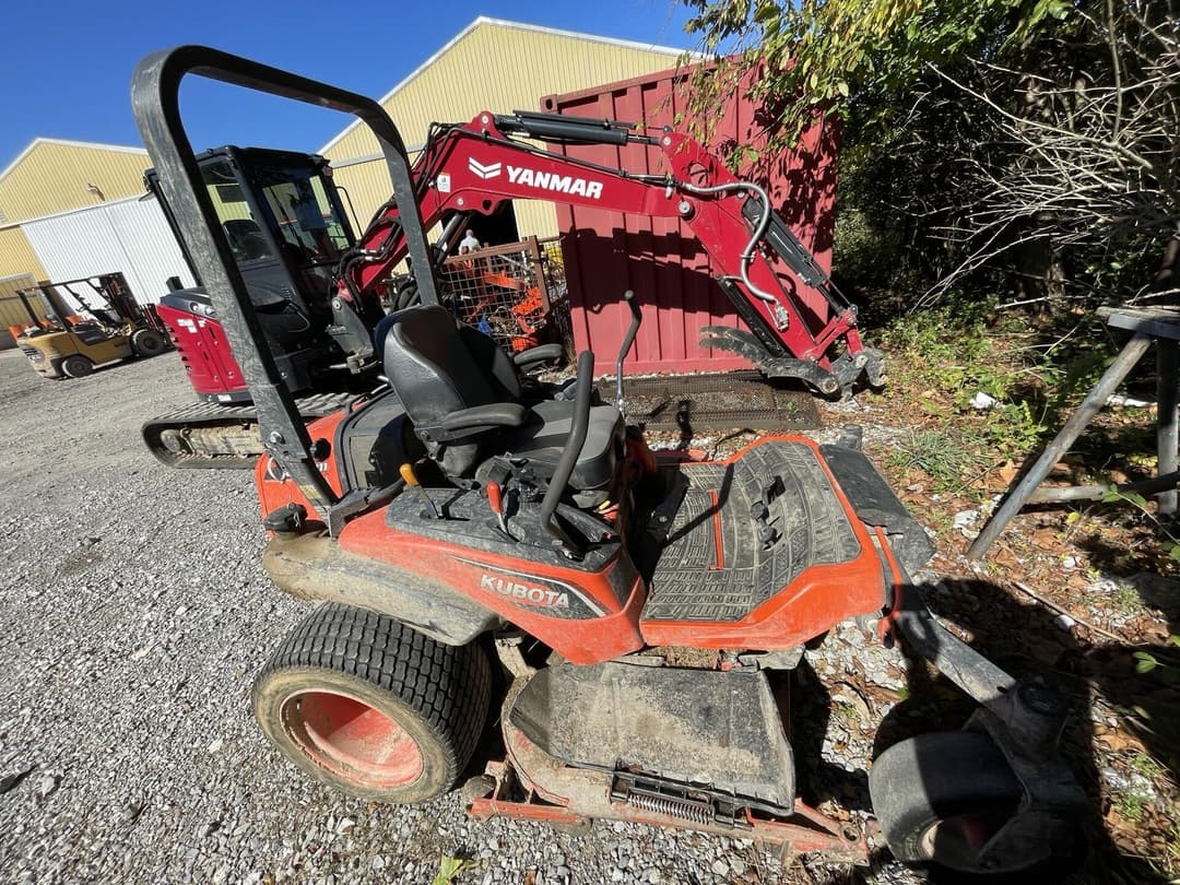 Image of Kubota ZD1211 Primary image