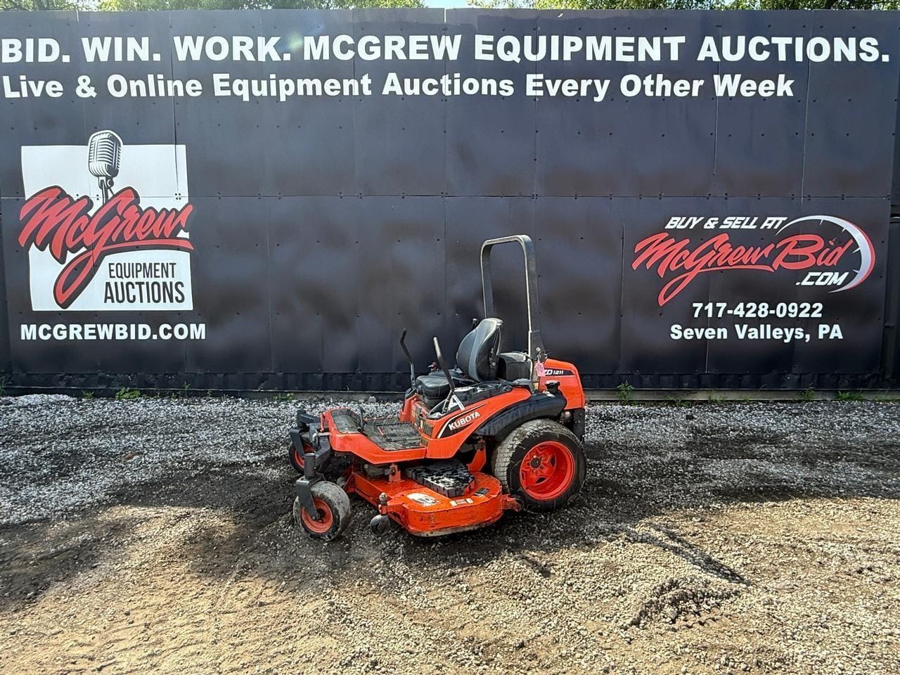 2019 Kubota ZD1211 Equipment Image0