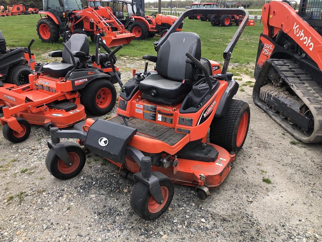 Image of Kubota ZD1211-60 Image 1