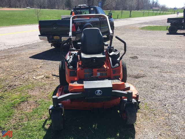 Image of Kubota ZD1211 equipment image 3
