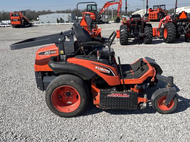 Image of Kubota ZD1211 equipment image 1