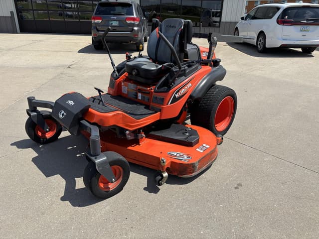 Image of Kubota ZD1211L equipment image 1