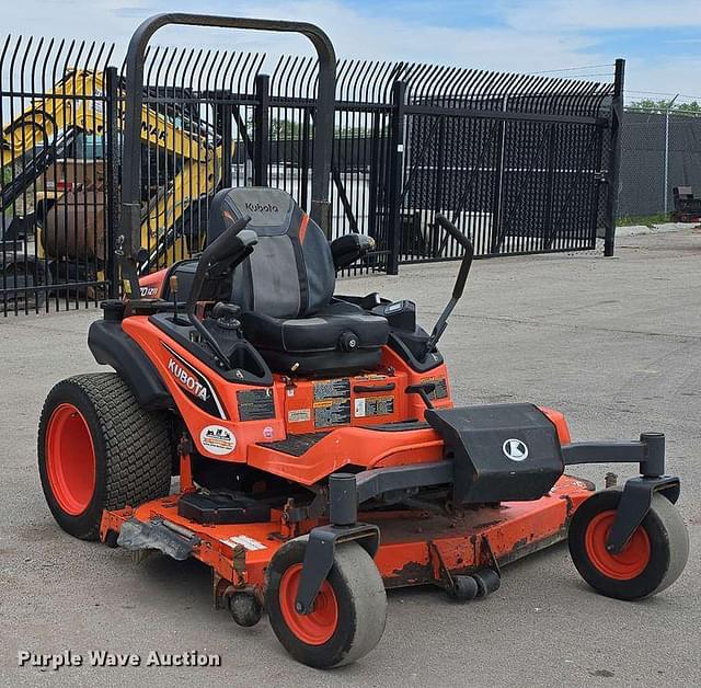 Image of Kubota ZD1211L equipment image 2