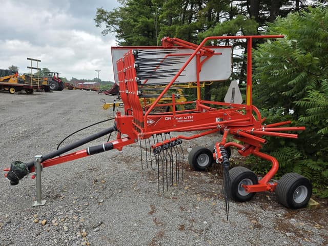 Image of Kuhn GA4221GTH equipment image 3
