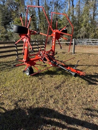 2019 Kuhn GF5202THA Equipment Image0