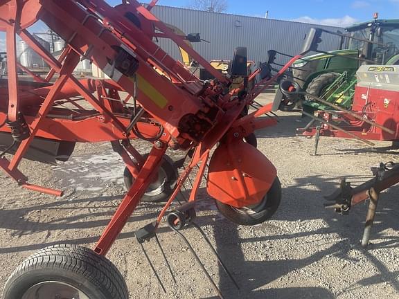 Image of Kuhn GF7802T GII equipment image 2