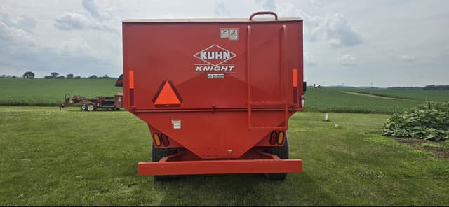 Image of Kuhn Knight RA136 equipment image 3