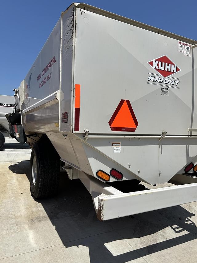 Image of Kuhn Knight RC260 equipment image 2