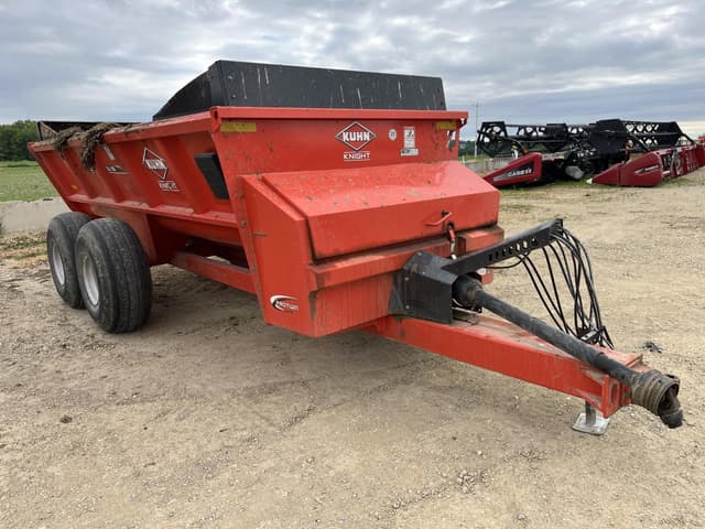 Image of Kuhn Knight SL118 equipment image 2