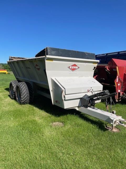 2019 Kuhn Knight SLC126 Equipment Image0