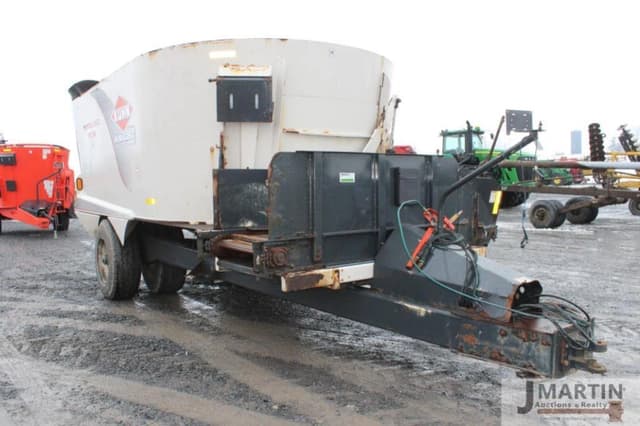 Image of Kuhn Knight VTC180 equipment image 1