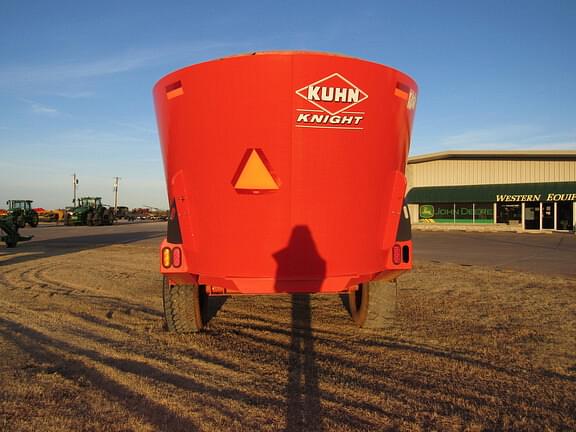 Image of Kuhn Knight VT156 equipment image 3