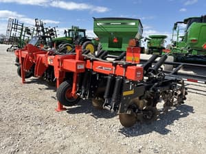 2019 Kuhn Krause Gladiator 1205M-830R Image