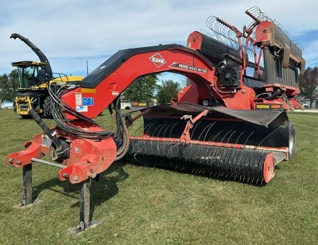 2019 Kuhn Merge-Maxx 1100 Equipment Image0