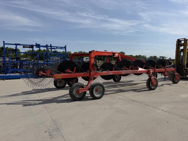Image of Kuhn SR600 GII equipment image 3