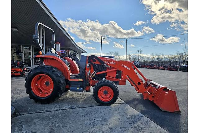 Image of Kubota L3560 equipment image 3