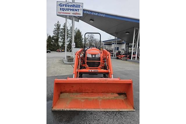 Image of Kubota L3901 equipment image 2