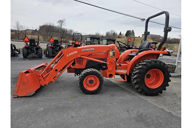 Image of Kubota L3901 equipment image 1