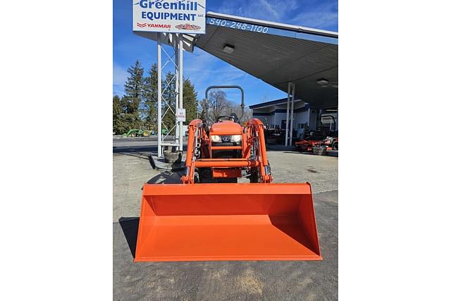 Image of Kubota L3901 equipment image 2