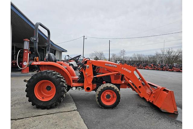 Image of Kubota L3901 equipment image 3