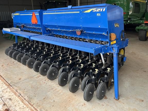 Image of Landoll 5211 equipment image 2