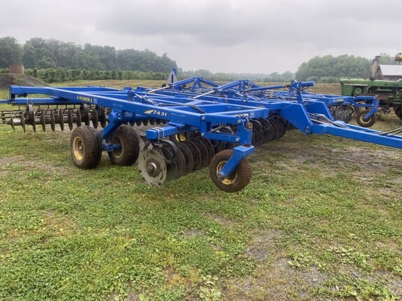 2019 Landoll 7431 Equipment Image0