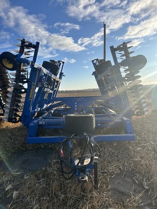 2019 Landoll 7530-32 Equipment Image0