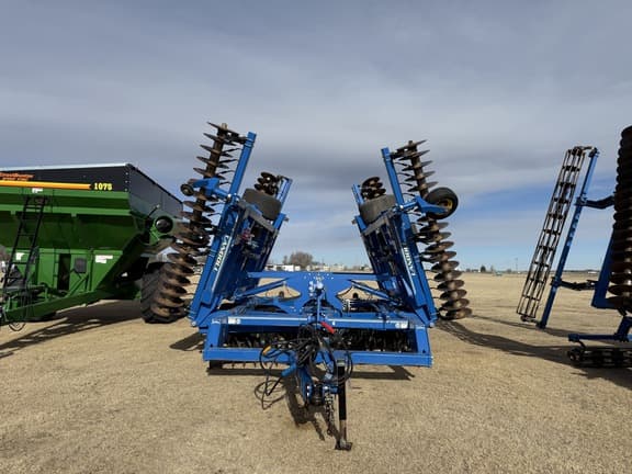 Image of Landoll 7530 equipment image 1